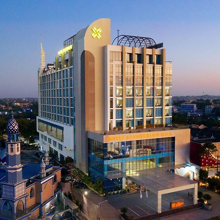 Platinum Hotel & Convention Hall Balikpapan Екстериор снимка