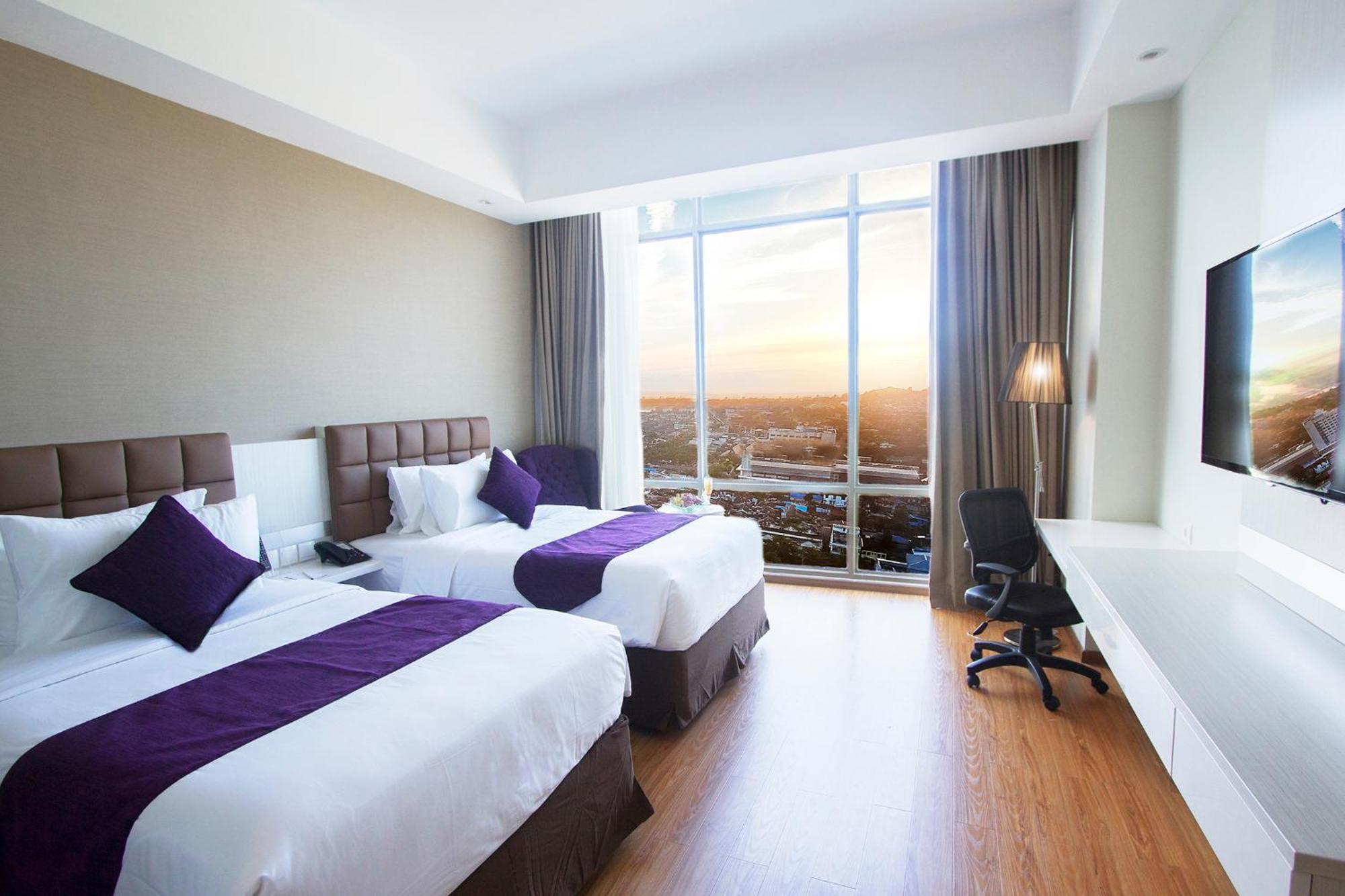 Platinum Hotel & Convention Hall Balikpapan Екстериор снимка
