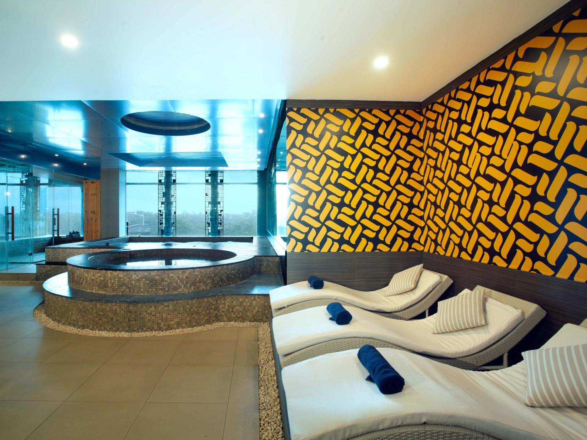 Platinum Hotel & Convention Hall Balikpapan Екстериор снимка