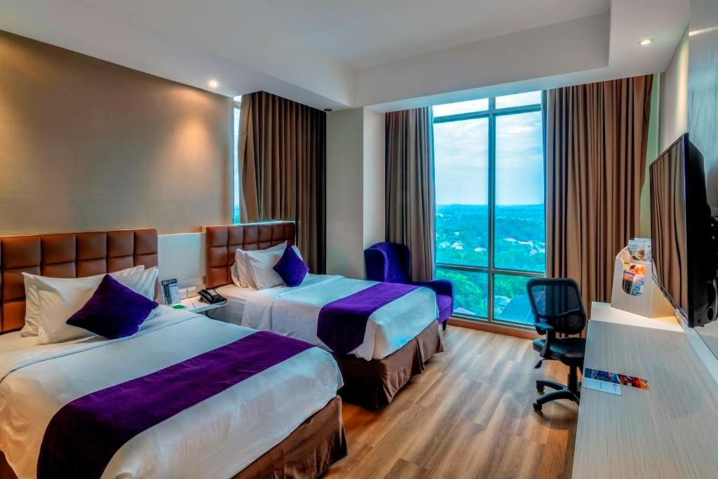 Platinum Hotel & Convention Hall Balikpapan Екстериор снимка