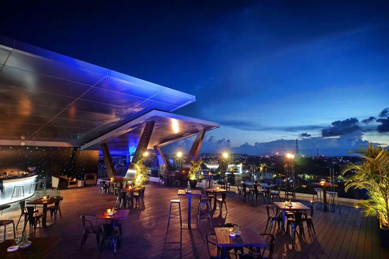 Platinum Hotel & Convention Hall Balikpapan Екстериор снимка